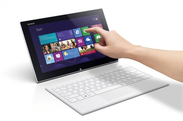 13Fall_VAIO_Tap_11_with-hand01_W_UI-1200
