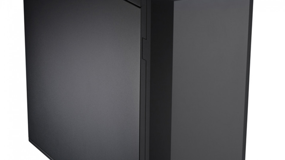 a-bitfenix-bemutatta-shadow-szamitogephazat/2013/08/29