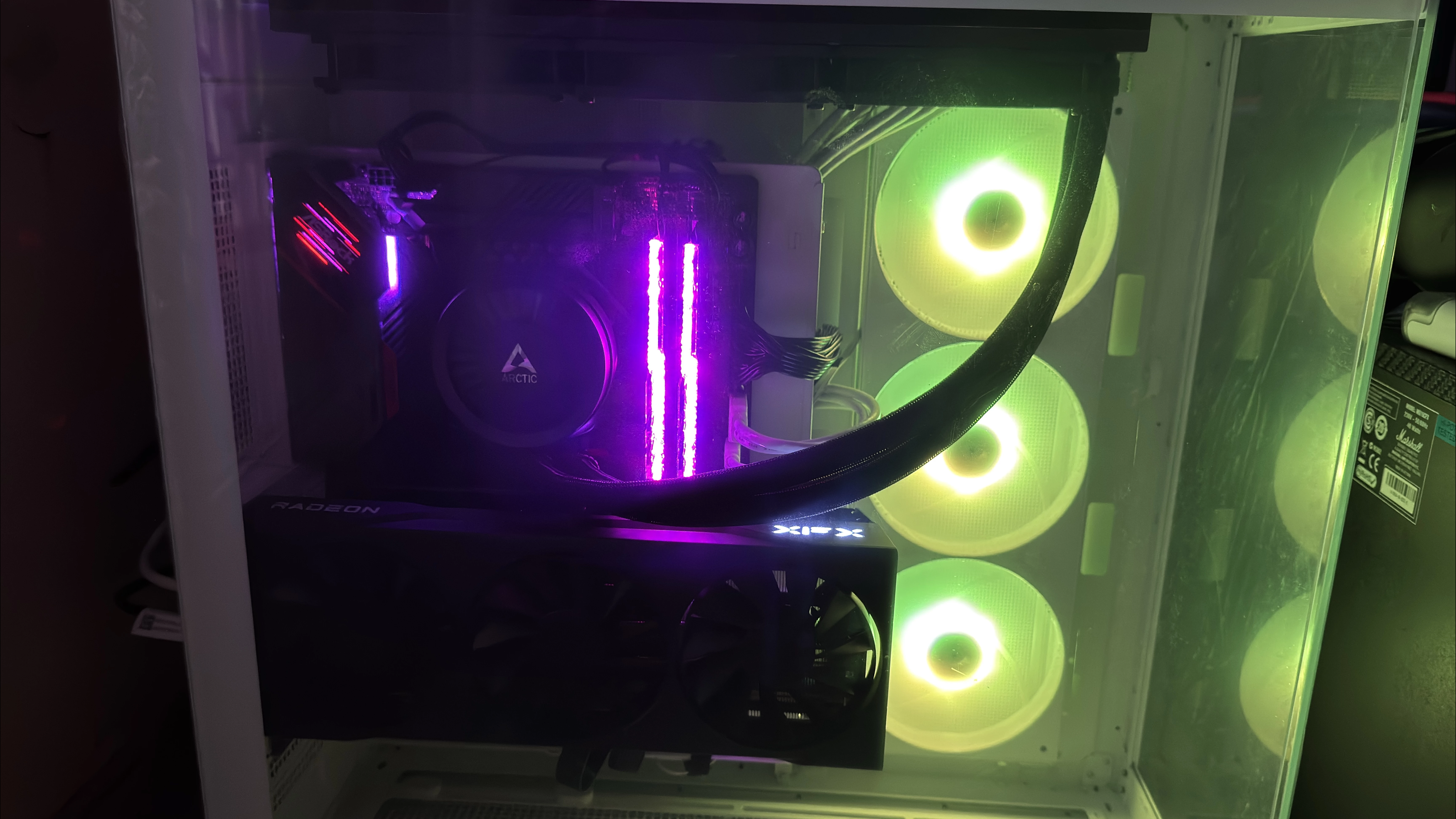 kiprobaltuk-a-deepcool-gigaszi-bestiajat-deepcool-ch780-wh-teszt