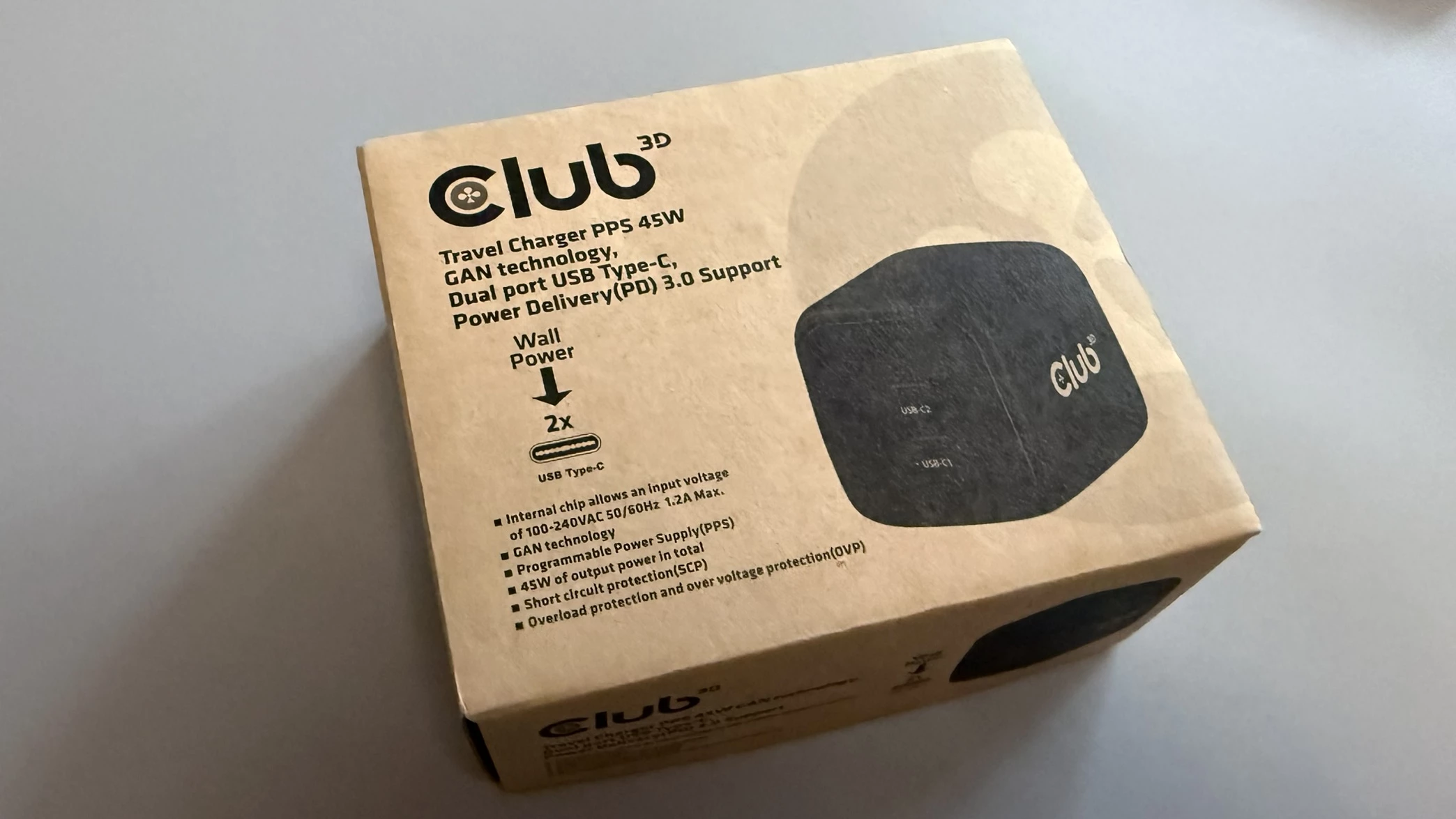 kiprobaltuk-a-club3d-45w-os-2-usb-type-c-porttal-ellatott-falitoltojet-pc-1909
